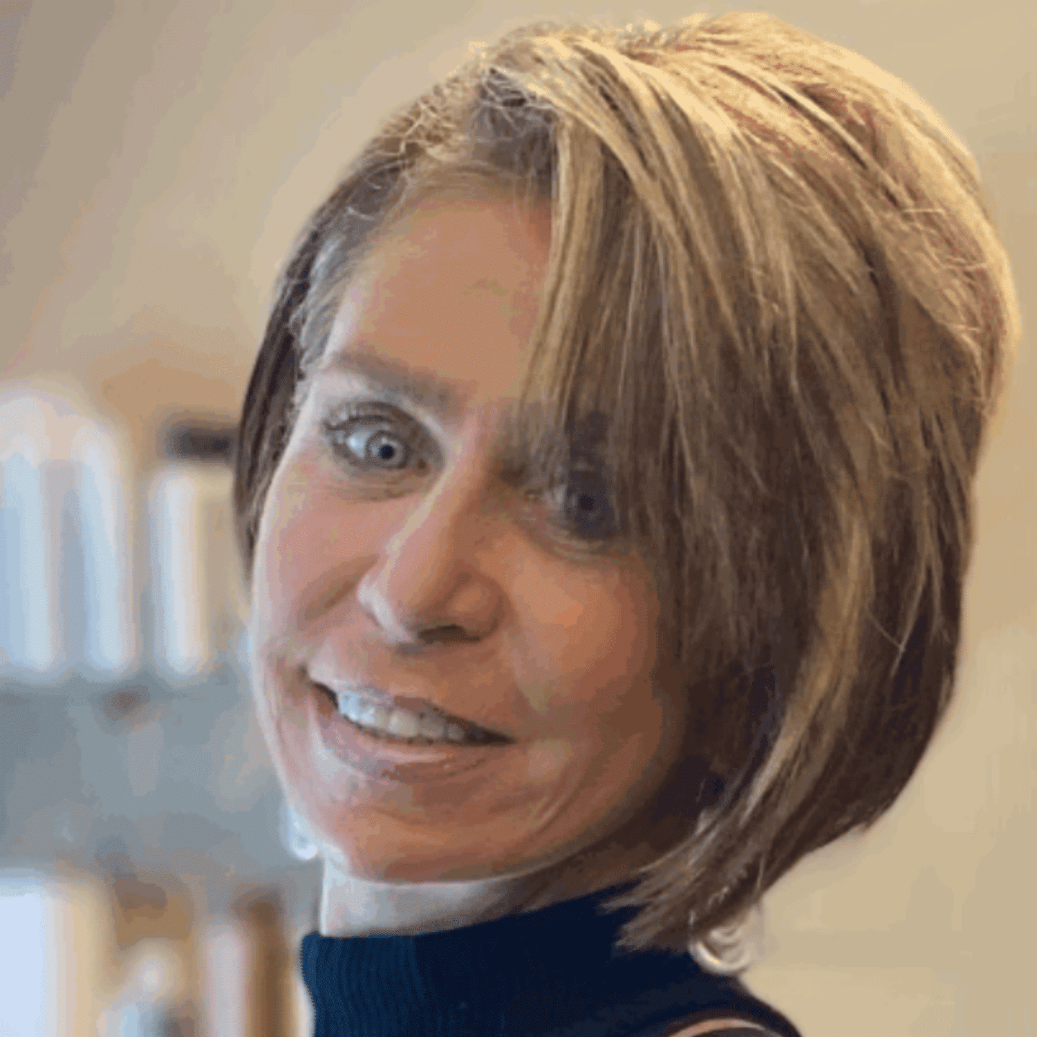 Portrait of Linda Ferri, a professional stylist at Head 2 Toe, showcasing their expertise and style.